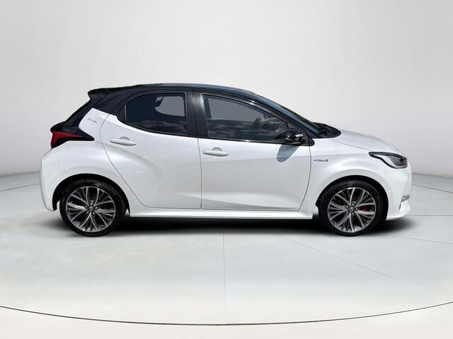 Toyota YARIS 1.5 Hybrid Launch Edition | PDC voor en achter | Stoelverwarming | Achteruitrijcamera |