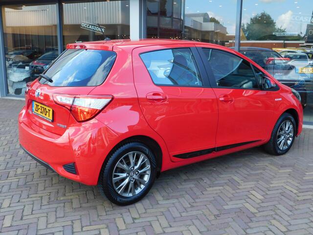 Toyota YARIS 1.5 Hybrid Design | NAVI