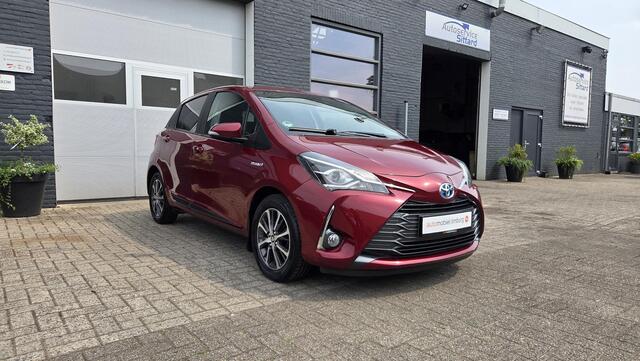 Toyota YARIS 1.5 Hybrid Y20 | BLUETOOTH | DEALER ONDERHOUDEN | LAVA RED