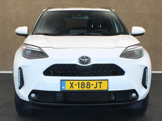 Toyota YARIS Cross 1.5 VVT-I Dynamic - ORIGINEEL NEDERLANDSE AUTO- AFKOMSTIG VAN 1E EIGENAAR - AFNEEMBARE TREKHAAK - 1350 KG TREKGEWICHT !!! - KEYLESS ENTRY/ START - ARMSTEUN VOOR - LICHT EN REGENSENSOR - AIRCO - ADAPTIEVE CRUISE CONTROL