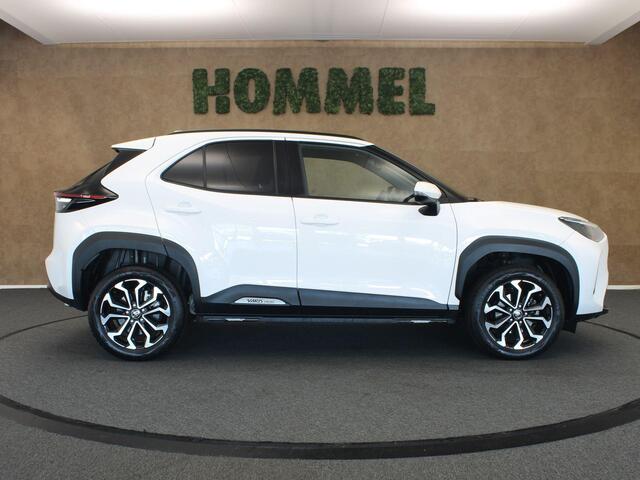 Toyota YARIS Cross 1.5 VVT-I Dynamic - ORIGINEEL NEDERLANDSE AUTO- AFKOMSTIG VAN 1E EIGENAAR - AFNEEMBARE TREKHAAK - 1350 KG TREKGEWICHT !!! - KEYLESS ENTRY/ START - ARMSTEUN VOOR - LICHT EN REGENSENSOR - AIRCO - ADAPTIEVE CRUISE CONTROL
