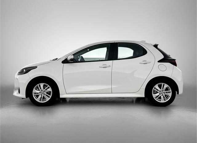 Toyota YARIS 1.5 Hybrid 115 Active | BTW voertuig | Keyless Entry/Start | Apple CarPlay/Android Auto | Climate Control | Cruise Control Adaptive | Achteruitrijcamera | Velgen |