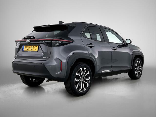 Toyota YARIS Cross 1.5 Hybrid 115 First Edition | Voorruit-Stuur-Stoelverwarming | Parkeersensoren V+A | Onderweg-naar-dealer