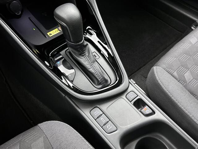 Toyota YARIS 1.5 Hybrid 115 Dynamic | NL Auto | Cruise Control Adaptief | Achteruitrijcamera | Onderweg-naar-dealer