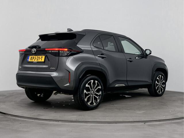 Toyota YARIS Cross 1.5 Hybrid 115 Dynamic | Voorruit-Stuur-Stoelverwarming | Parkeersensoren V+A | Onderweg-naar-dealer
