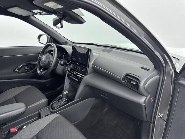 Toyota YARIS Cross 1.5 Hybrid 115 Dynamic | Voorruit-Stuur-Stoelverwarming | Parkeersensoren V+A | Onderweg-naar-dealer