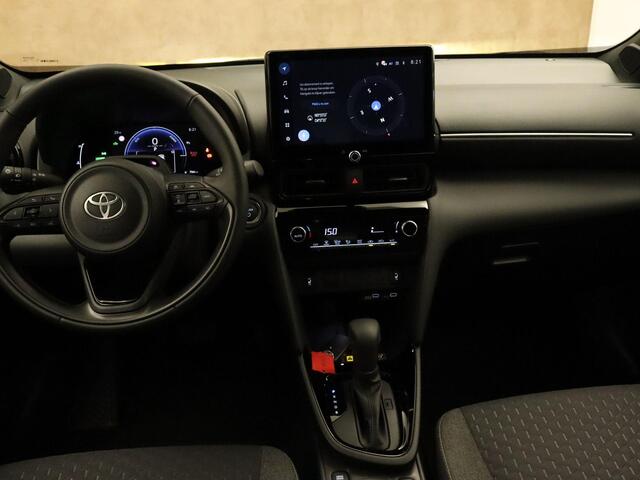 Toyota YARIS Cross 1.5 Hybrid 130 Dynamic - DODEHOEK DETECTIE - DIRECT UIT VOORRAAD LEVERBAAR - PARKEERSENSOREN VOOR EN ACHTER - STOEL & STUUR VERWARMING - DRAADLOZE TELEFOONLADER - KEYLESS ENRTY & START - BESTUURDERS EN BIJRIJDERSSTOEL IN HOOGTE VERSTELBAAR