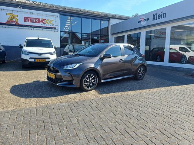 Toyota YARIS 1.5 Hyb. First Ed.