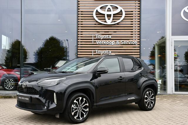 Toyota YARIS Cross 1.5 Hybrid 115 Dynamic Limited Automaat 116pk | Stuur verwarmd | Keyless entry | Verwarmbare voorruit |