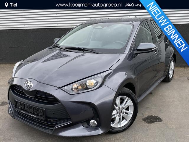 Toyota YARIS 1.5 Hybrid 115 Business Parkeersensoren rondom, Stoelverwarming, Achteruitrij camera, Adaptieve cruise control, Apple CarPlay/Android Auto