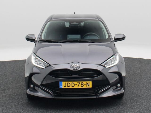 Toyota YARIS 1.5 Hybrid 115 Dynamic | Stoelverwarming | Camera | Adaptive Cruise | Climatronic | CarPlay | 18 Inch | 4.621 Km !!