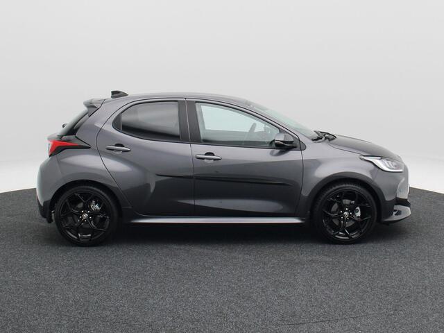 Toyota YARIS 1.5 Hybrid 115 Dynamic | Stoelverwarming | Camera | Adaptive Cruise | Climatronic | CarPlay | 18 Inch | 4.621 Km !!