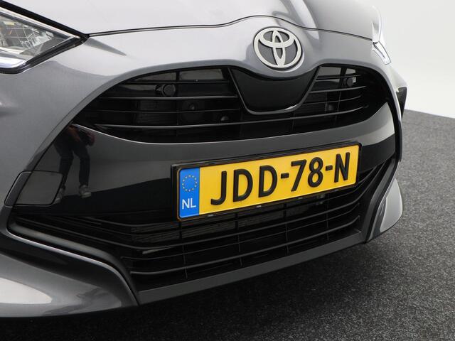 Toyota YARIS 1.5 Hybrid 115 Dynamic | Stoelverwarming | Camera | Adaptive Cruise | Climatronic | CarPlay | 18 Inch | 4.621 Km !!
