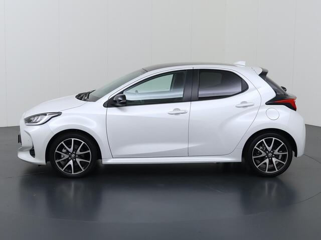 Toyota YARIS 1.5 Hybrid Executive | Panoramadak | Stoel/Stuurverwarming | JBL | Cruise Control Adaptief | Parkeercamera | Navigatie |