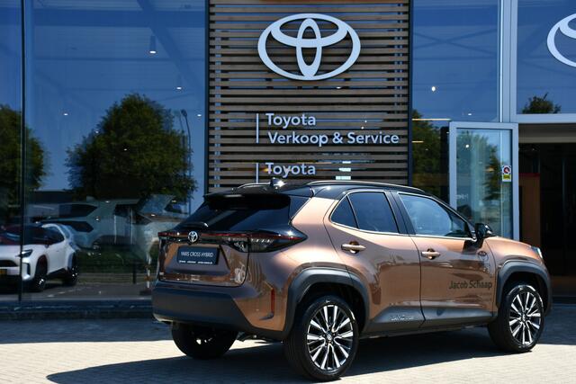 Toyota YARIS Cross 1.5 Hybrid 130 Executive Automaat 130pk | Nieuw Model | Premium Pack | BSM | PDC vóór- & achter |