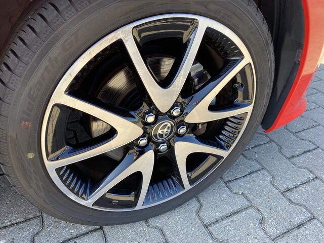 Toyota YARIS 1.5 Hybrid Executive Panoramadak , Stoelverwarming , JBL , pdc V+A