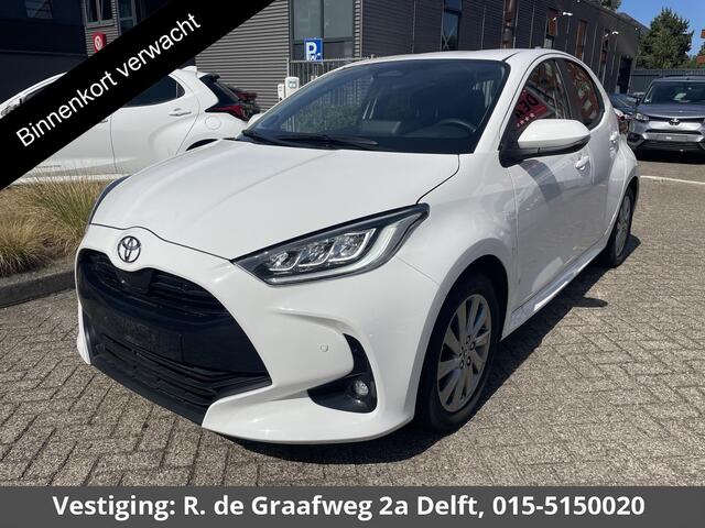 Toyota YARIS 1.5 Hybrid 115 Dynamic | Stuur & Stoel Verwarming | Parkeersensoren | Adaptieve Cruise Control | BSM