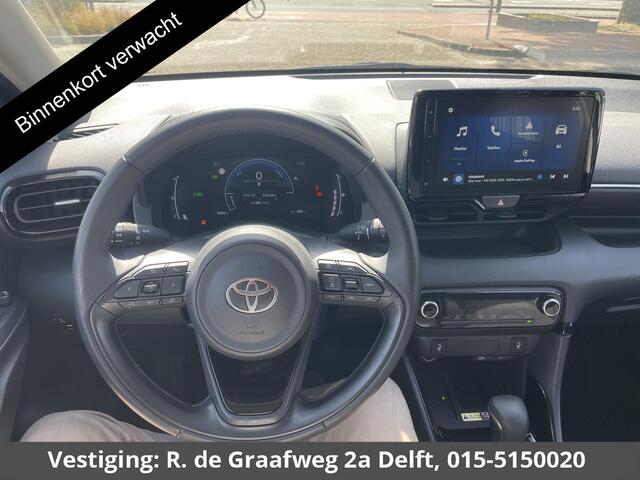 Toyota YARIS 1.5 Hybrid 115 Dynamic | Stuur & Stoel Verwarming | Parkeersensoren | Adaptieve Cruise Control | BSM