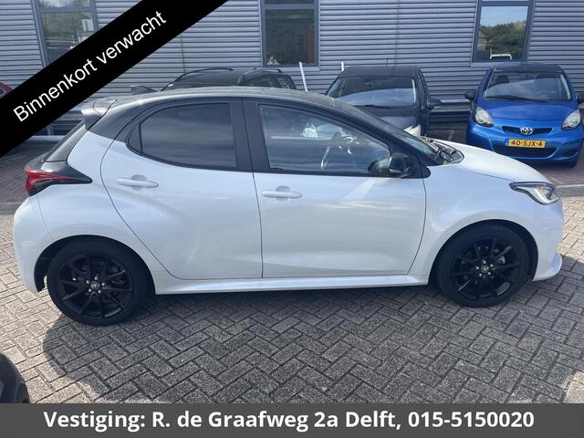 Toyota YARIS 1.5 Hybrid Executive | Stoelverwarming | Navigatie | Parkeersenoren | Apple Carplay/Android Auto
