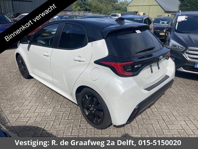Toyota YARIS 1.5 Hybrid Executive | Stoelverwarming | Navigatie | Parkeersenoren | Apple Carplay/Android Auto