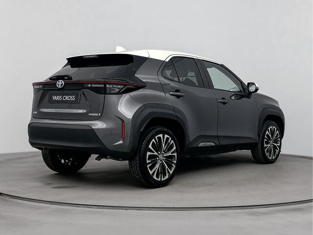 Toyota YARIS Cross 1.5 Hybrid Executive Bi-Tone | 360° Camera | PDC | JBL Audio | ***