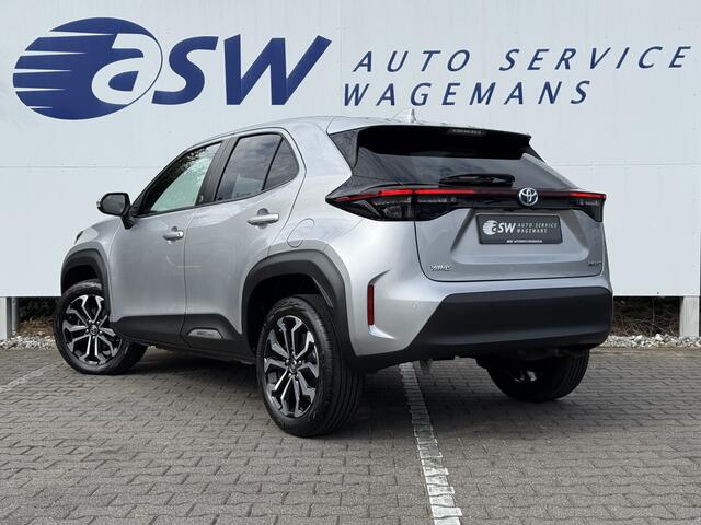 Toyota YARIS Cross 1.5 Hybrid Team D | ACC | CarPlay | Camera | Keyless | 17 inch