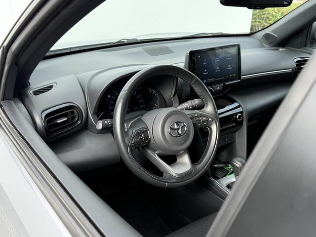Toyota YARIS Cross 1.5 Hybrid Team D | ACC | CarPlay | Camera | Keyless | 17 inch