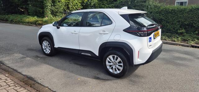 Toyota YARIS 1.5 Hybrid Active Invalide Handbediening/ECC/Cruise control/Aplle Carplay android