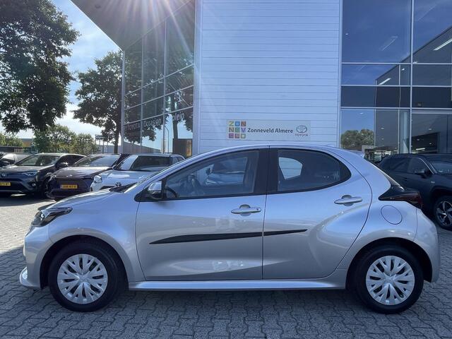 Toyota YARIS 1.5 VVT-i Active All seasonbanden