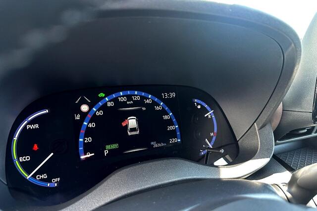 Toyota YARIS Cross 1.5 Hybrid Executive 360Gr. Camera