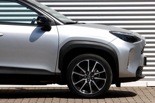 Toyota YARIS Cross 1.5 Hybrid GR Sport Two-Tone