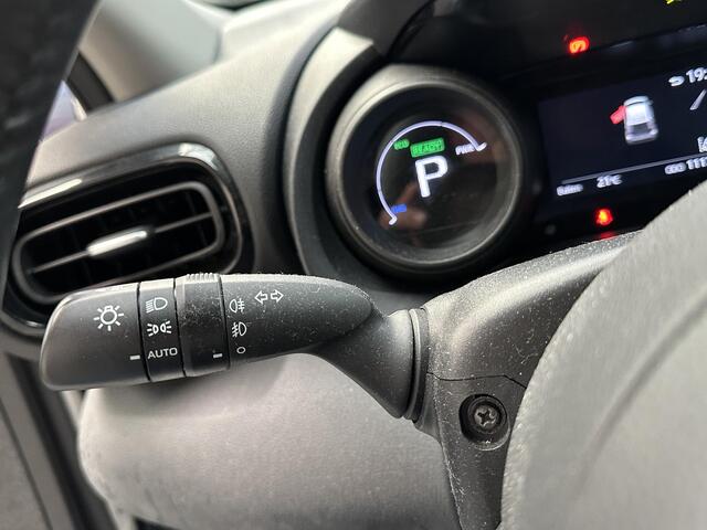 Toyota YARIS 1.5 Hybrid Dynamic