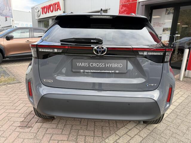 Toyota YARIS Cross 1.5 Hybrid 130 First Edition + Comfort Pack