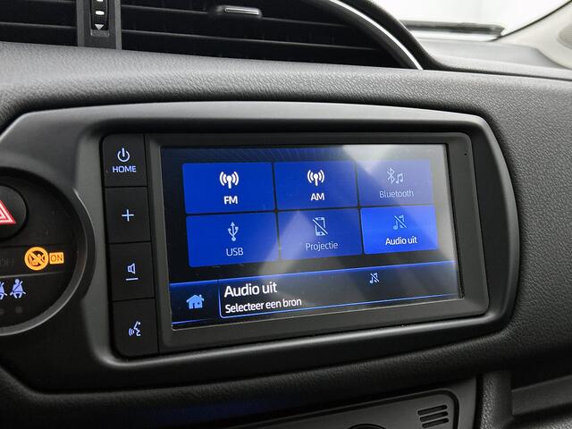 Toyota YARIS 1.5 Hybrid Y20 | Dealer onderhouden | Apple CarPlay/Android Auto | Elektrisch Verstel/inklapbare buitenspiegels | Elektrische ramen voor+achter | Climate Control | Achteruitrijcamera |