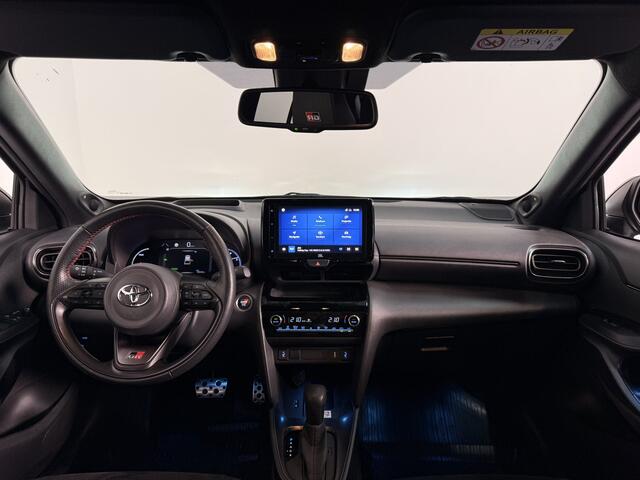 Toyota YARIS Cross 1.5 Hybrid GR Sport | HUD | JBL | Elektrische achterklep |
