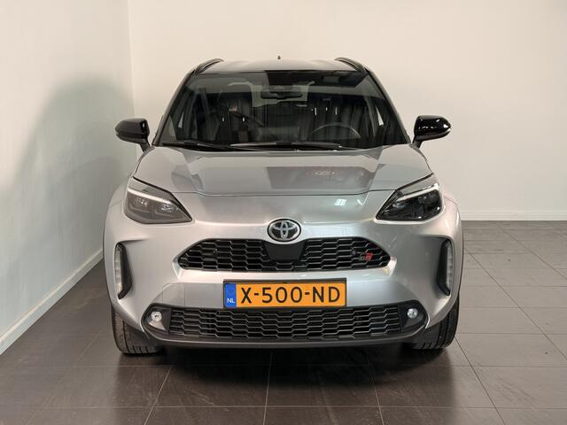 Toyota YARIS Cross 1.5 Hybrid GR Sport | HUD | JBL | Elektrische achterklep |