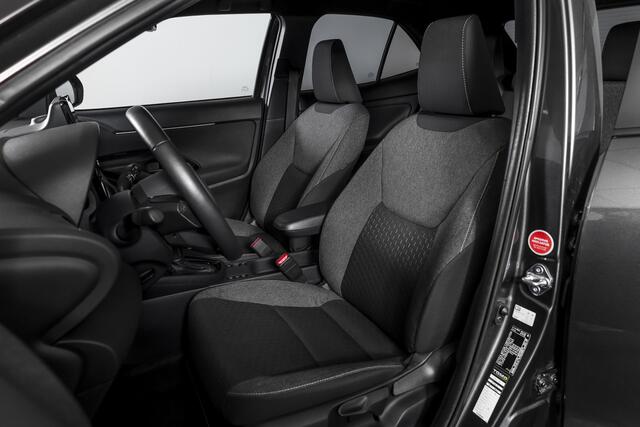 Toyota YARIS Cross 1.5 Hybrid 115 Dynamic | Dig.Cockpit | Adapt.Cruise | Stoel-+stuurverwarming | Camera | PDC | NAV+App.Connect | Auto.Airco | LM 17" | 3906