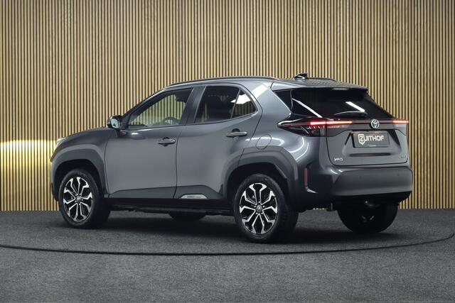 Toyota YARIS Cross 1.5 Hybrid 130 Dynamic + Comfort Pack MY 2026 | Adaptive-cruise | Apple Carplay & Android Auto | Camera | Clima | Parkeersensoren V+A | Keyless | Navigatie | Stoel & Stuurverwarming | Dodehoekdetectie
