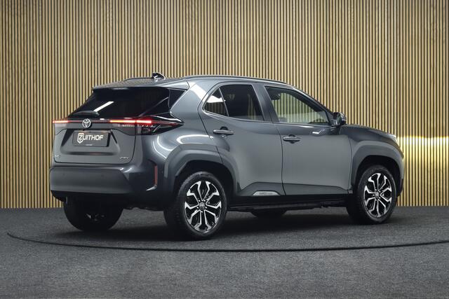 Toyota YARIS Cross 1.5 Hybrid 130 Dynamic + Comfort Pack MY 2026 | Adaptive-cruise | Apple Carplay & Android Auto | Camera | Clima | Parkeersensoren V+A | Keyless | Navigatie | Stoel & Stuurverwarming | Dodehoekdetectie