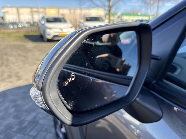 Toyota YARIS Cross 1.5 Hybrid 115 First Edition | Navigatie | Apple CarPlay/Android auto | Comfort pack | Achteruitrijcamera | Parkeersensoren