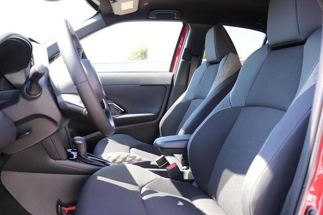 Toyota YARIS Cross 1.5 Hybrid 130 Executive, DEMO VOORDEEL, Apple Carplay/Android Auto, JBL, Head-Up Display!