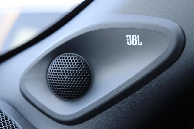 Toyota YARIS Cross 1.5 Hybrid 130 Executive, DEMO VOORDEEL, Apple Carplay/Android Auto, JBL, Head-Up Display!