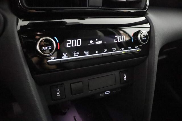 Toyota YARIS Cross 1.5 Hybrid 130 Executive | Nieuw model Yaris Cross | JBL Audio | Stoelverwarming |
