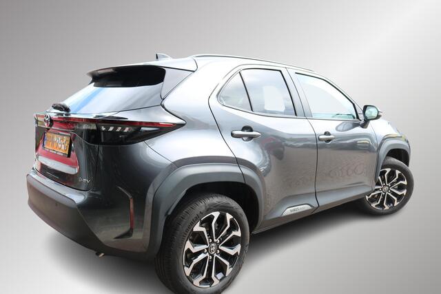Toyota YARIS Cross 1.5 Hybrid 115 Dynamic | Comfort Pack | BSM | Apple Carplay & Android Auto | Parkeersensoren voor & Achter | Stuur & Stoel verwarming |