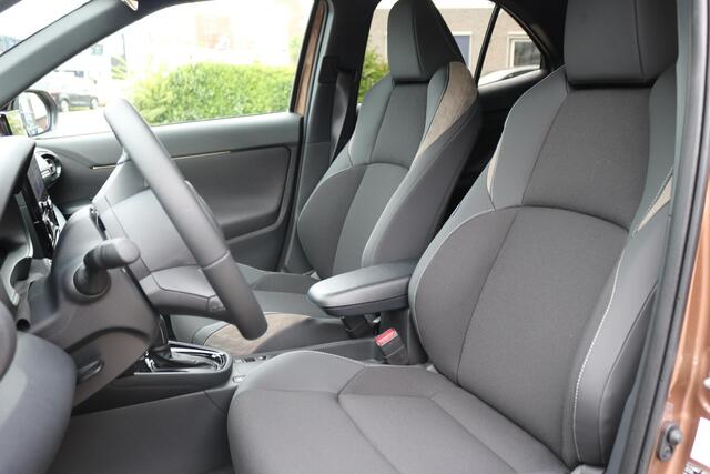 Toyota YARIS Cross 1.5 Hybrid 130 Executive JBL Audio, Elektrische achterklep , Luxe stoelen, Blind spot,