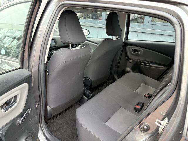 Toyota YARIS 1.0 VVT-i Connect 5-drs. CAMERA/CARPLAY/AIRCO/15INCH