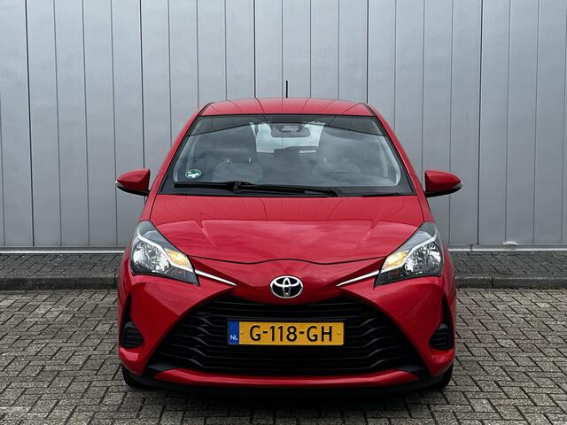 Toyota YARIS 1.0 VVT-i Connect NL Auto Airco Apple carplay Android auto Dealer onderhouden