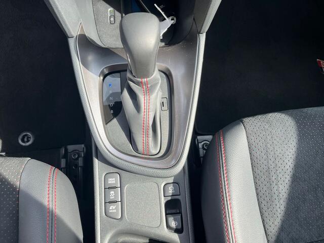 Toyota YARIS Cross 1.5 Hybrid GR Sport | Pano | 4Seasons | Camera | PDC | ACC | Navi