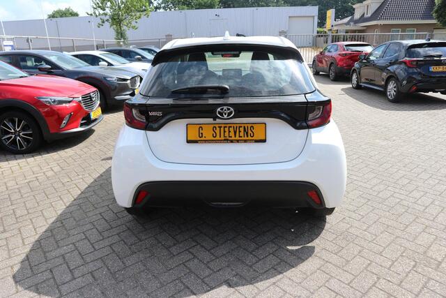 Toyota YARIS 1.5 VVT-i Active Automaat