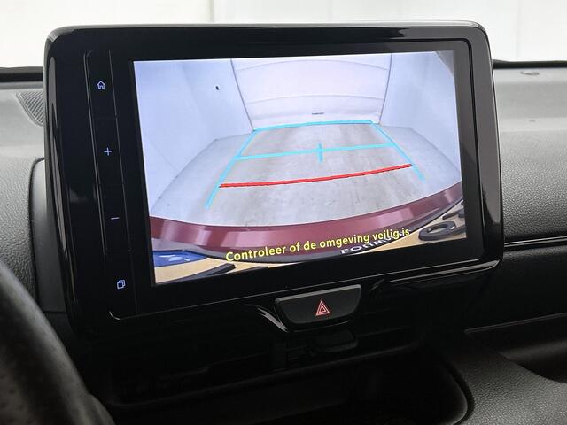 Toyota YARIS 1.5 Hybrid GR Sport | Head-Up Display | Stoel+Stuurverwarming | Dodehoek detectie | Parkeersensoren voor+achter | Navigatie | Apple CarPlay/Android Auto | Cruise Control Adaptive |